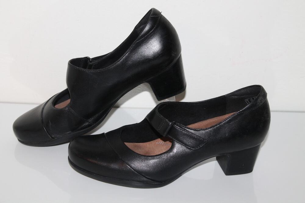 Clarks Rosalyn Wren Casual Shoes, 26110644, Leather, Womens Size 9.5